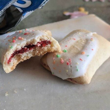 pop tarts bites frosted strawberry g