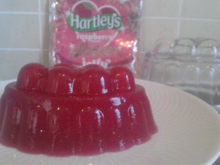 hartleys glitter jelly raspberry