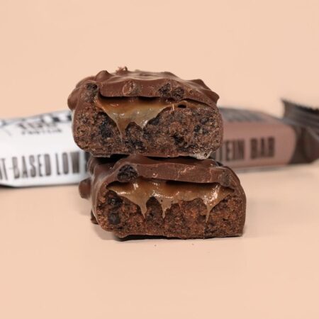 Misfits Vegan Protein BarWhite Chocolate Salted Peanut g new protein package