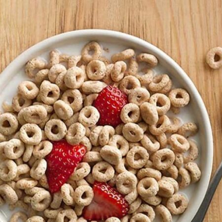 Strawberry Flavoured Multi Grain Cereal cheerios