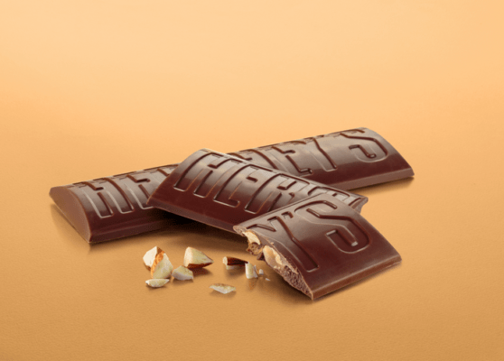 Giant Hersheys Milk Chocolate with Almonds225