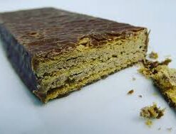 Weider Recovery  Whey Protein Banana Wafer Bar