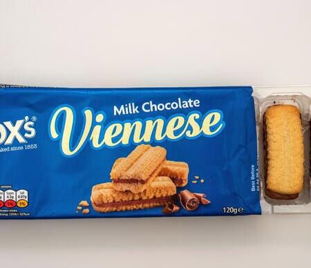 Foxs Viennese Chocolate Sandwich4417